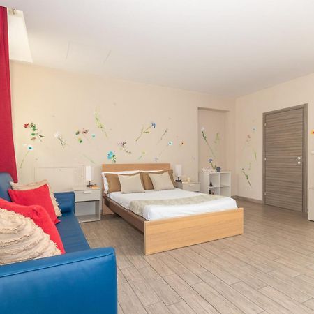 Housing Giulia Aparthotel Торино Екстериор снимка