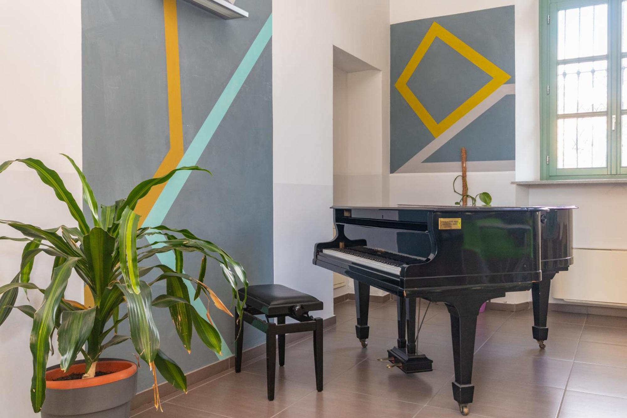 Housing Giulia Aparthotel Торино Екстериор снимка